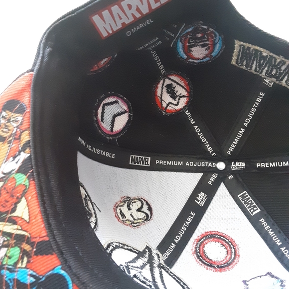 Youth Black Marvel 60th Anniversary Allover Comic Undervisor Snapback Hat - Picture 6 of 7